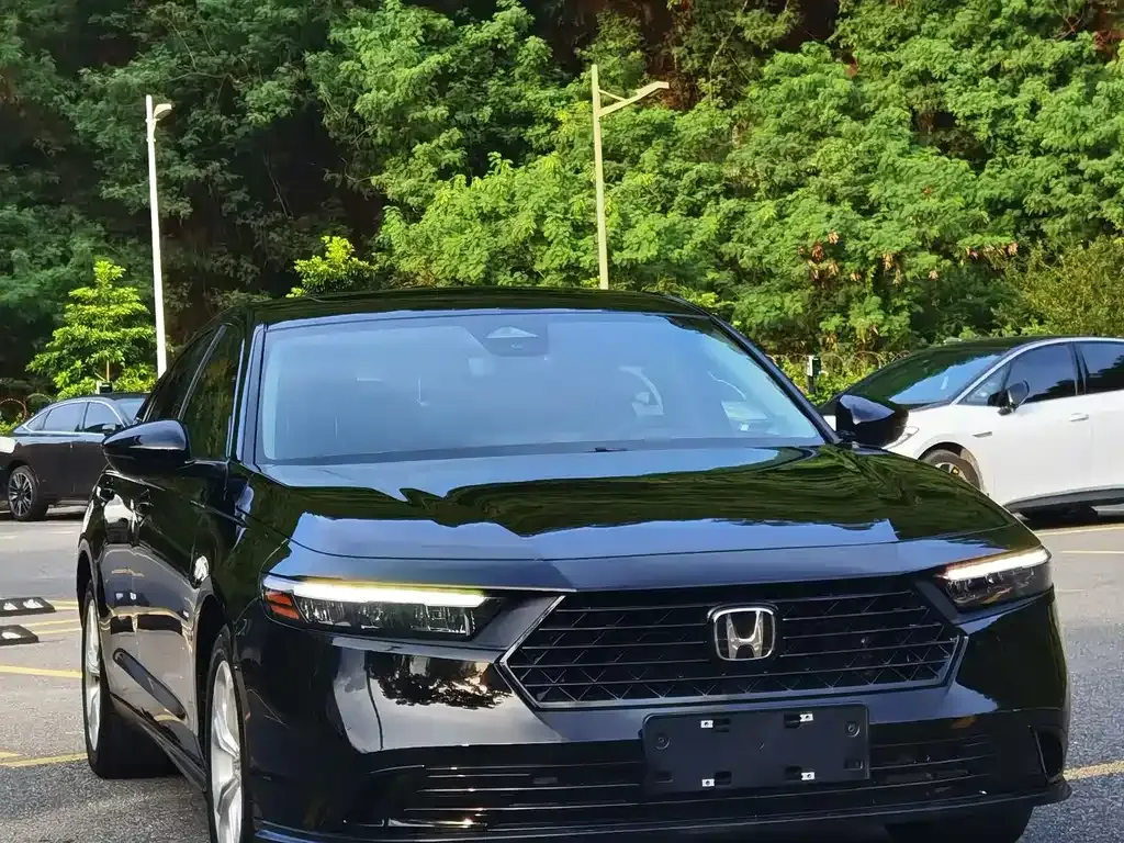 Honda Accord — фото 3