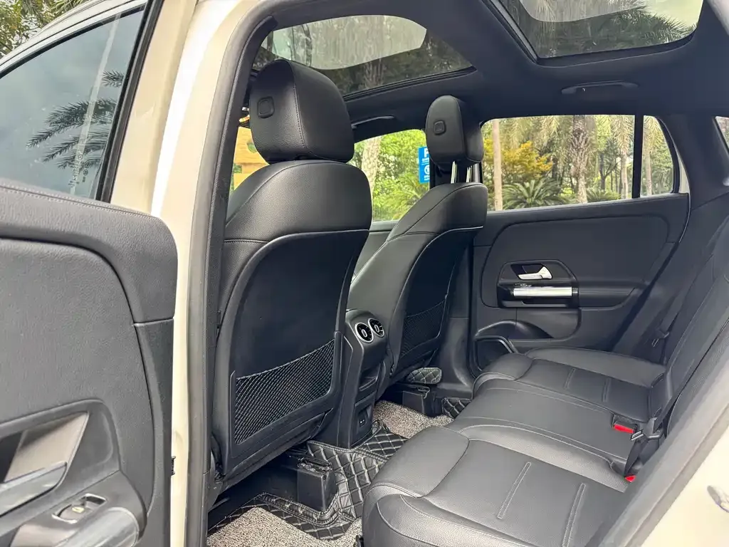Mercedes-Benz GLA — фото 10