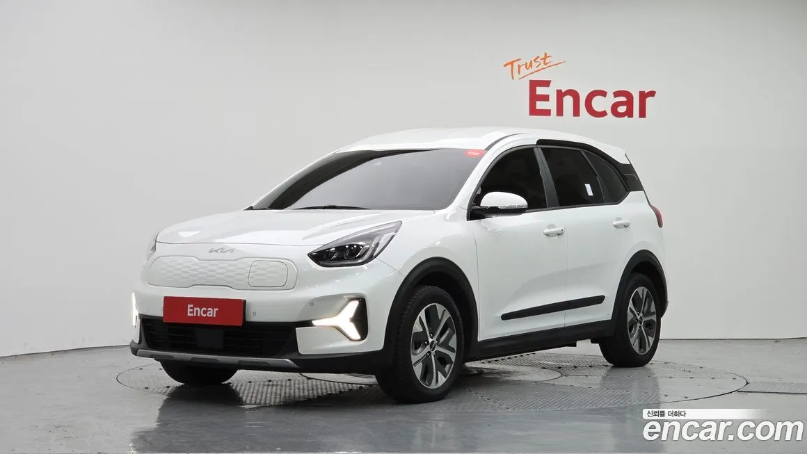 Kia Niro — фото 1