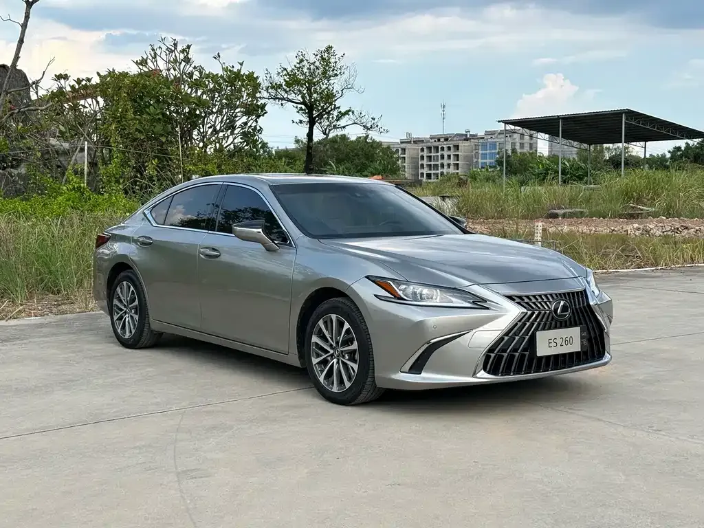 Lexus ES — фото 3