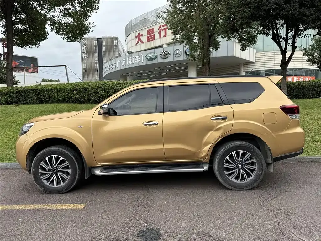 Nissan Terra — фото 3