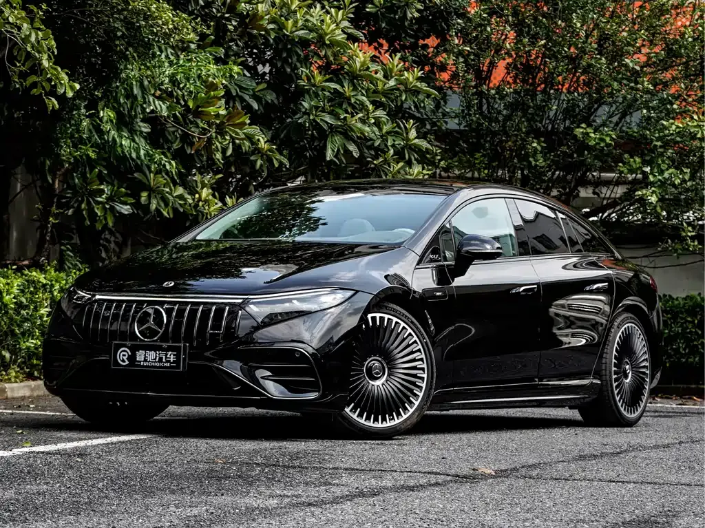 Mercedes-Benz EQS AMG — фото 2