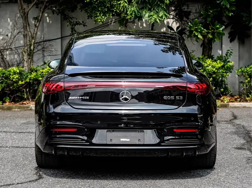 Mercedes-Benz EQS AMG — фото 6