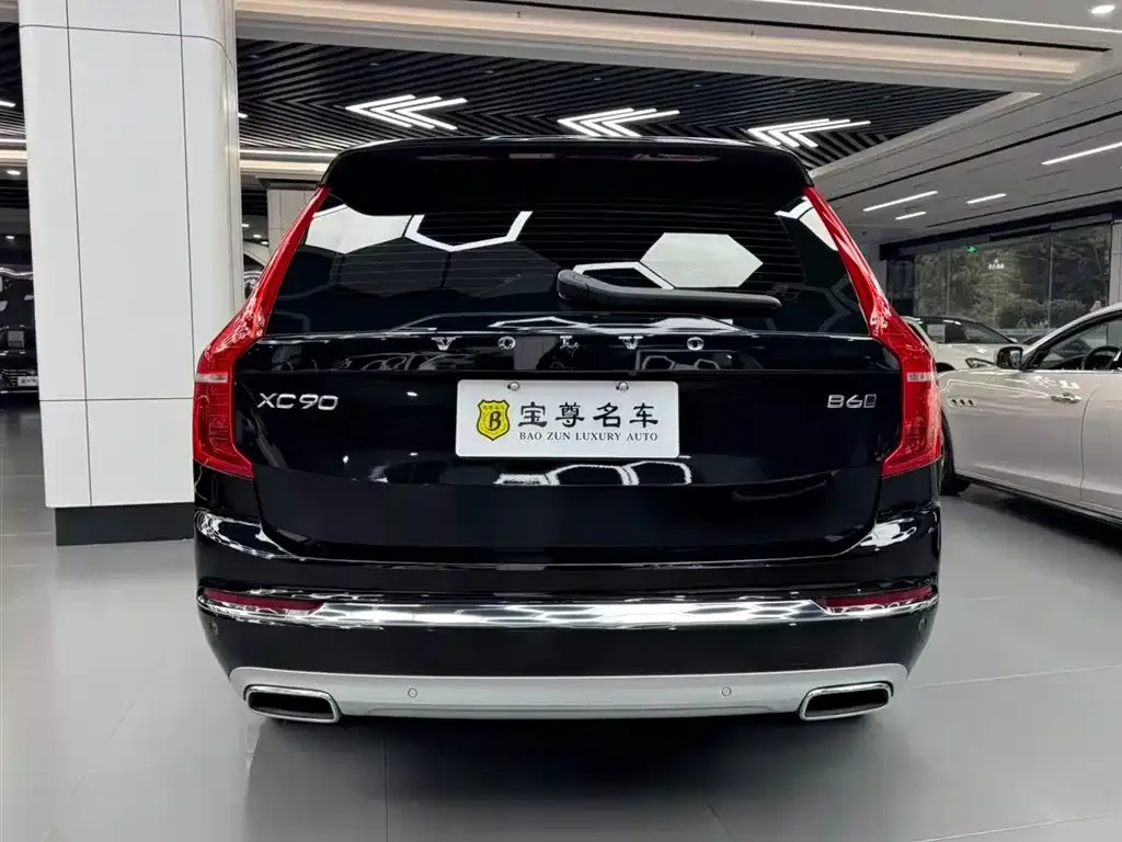 Volvo XC90 — фото 4