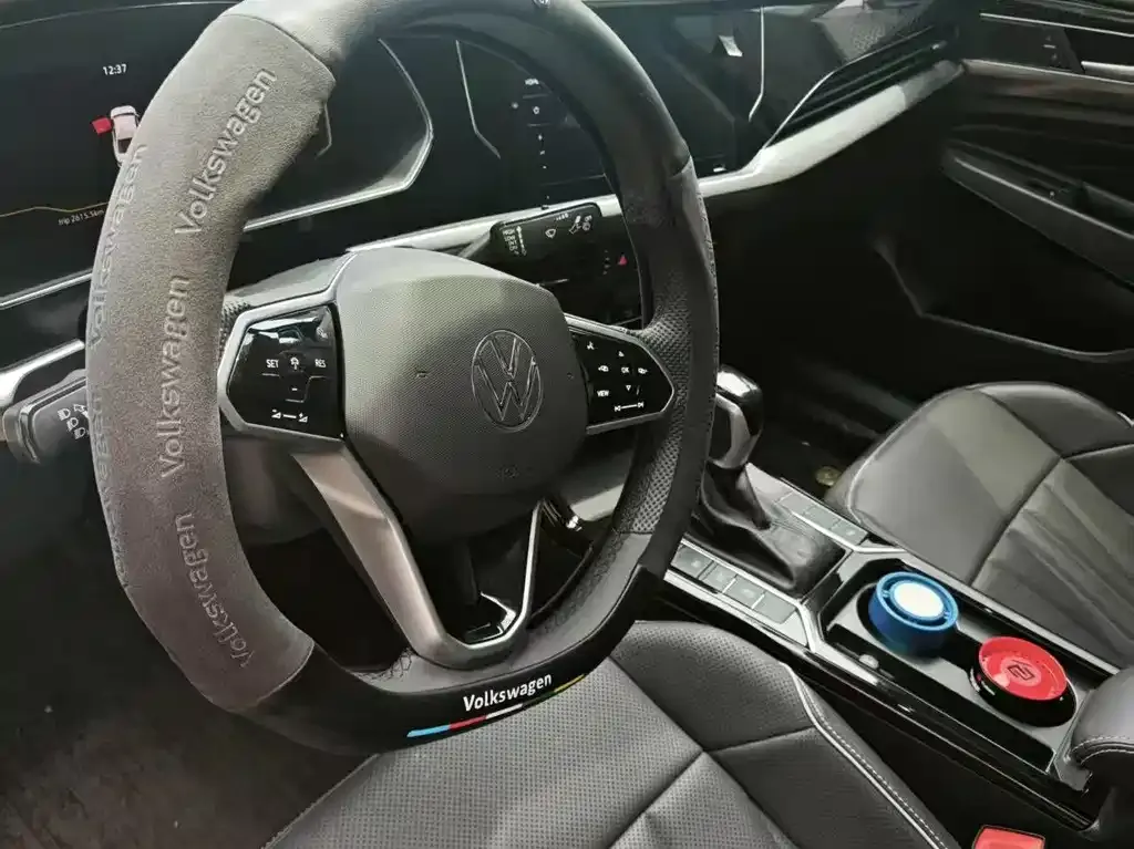 Volkswagen Passat — фото 4