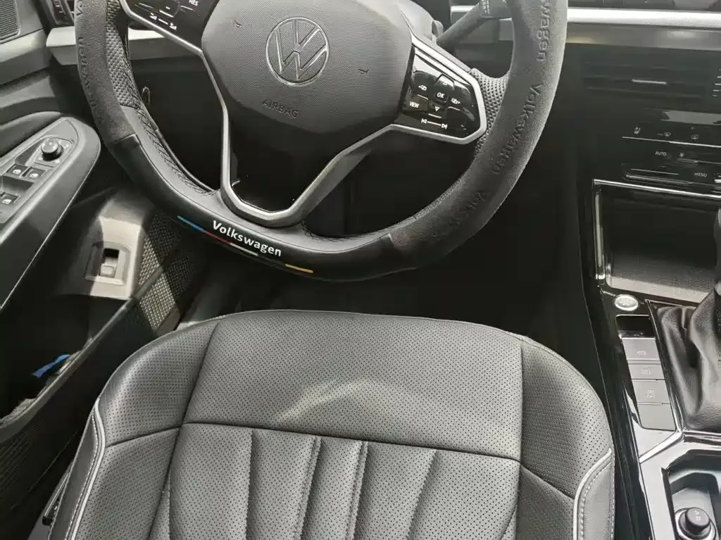 Volkswagen Passat — фото 5