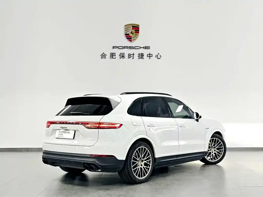 Porsche Cayenne Hybrid — фото 6