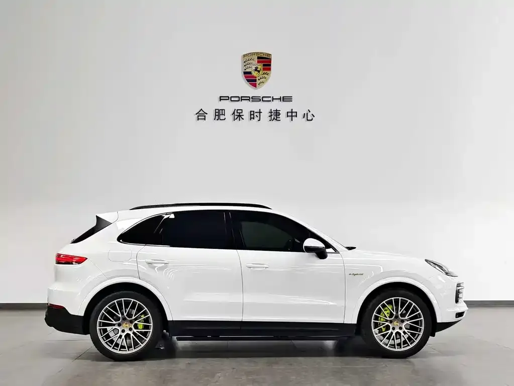 Porsche Cayenne Hybrid — фото 7