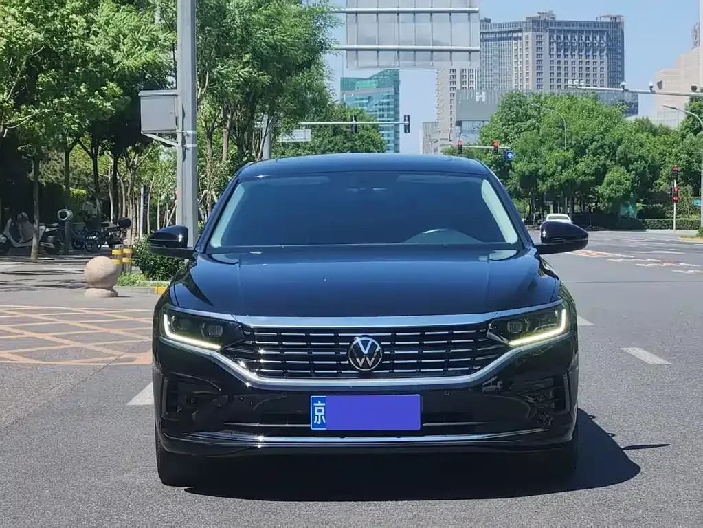 Volkswagen Passat — фото 2