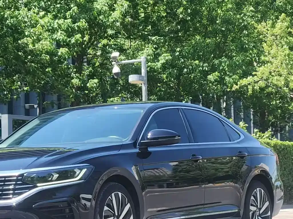 Volkswagen Passat — фото 9