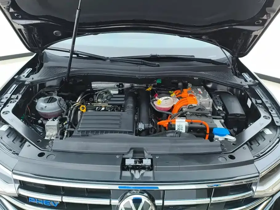 Volkswagen Tiguan L New Energy — фото 10