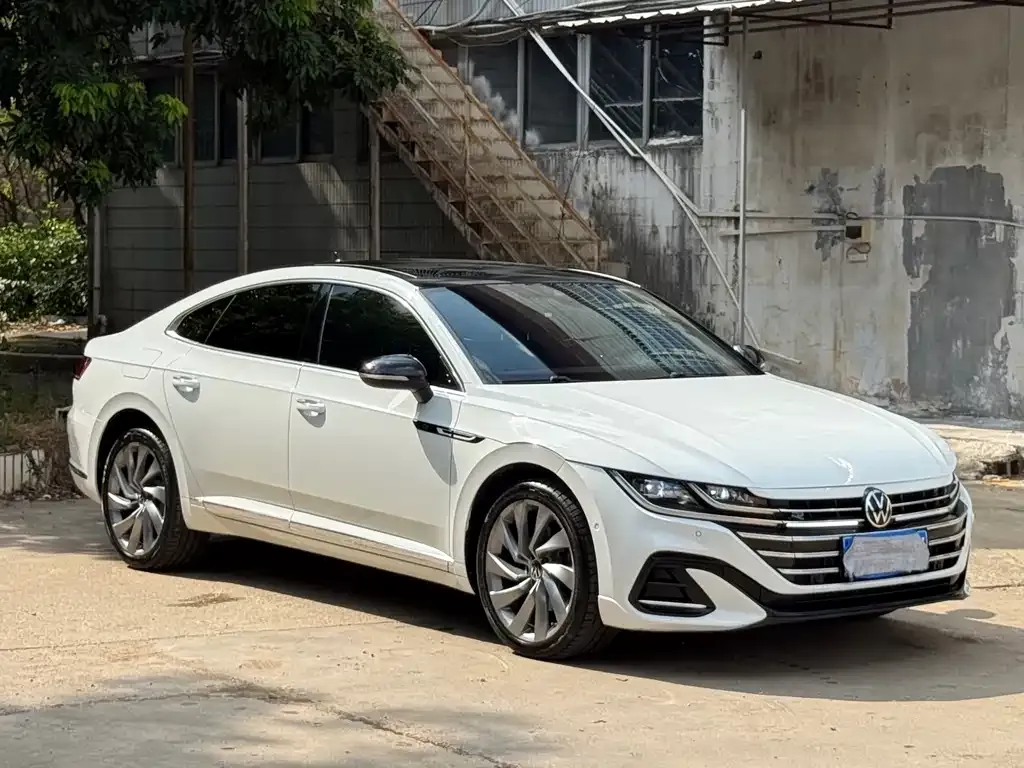 Volkswagen CC — фото 1