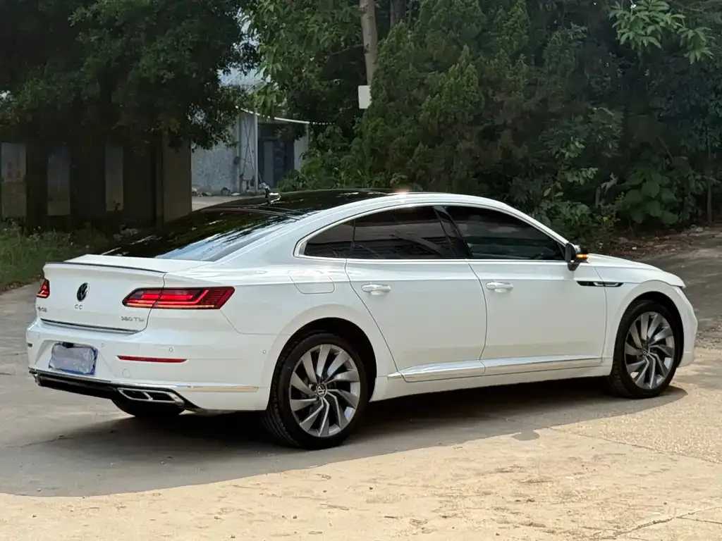 Volkswagen CC — фото 5