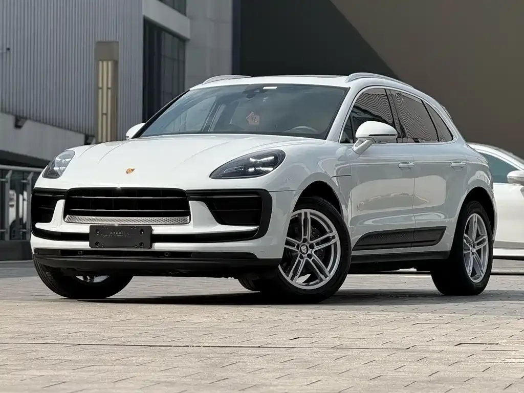 Porsche Macan — фото 1