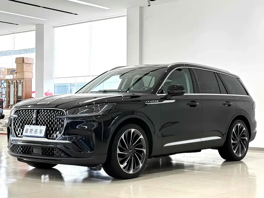 Lincoln Aviator — фото 1