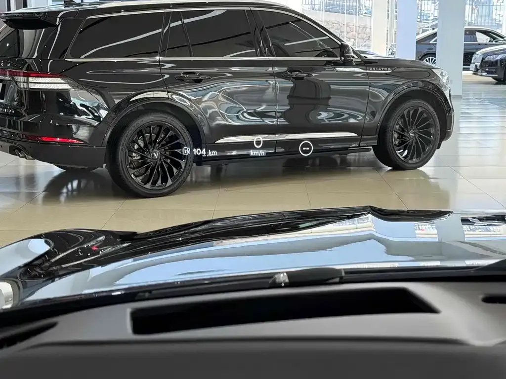 Lincoln Aviator — фото 9