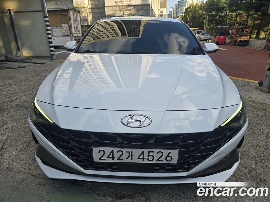 Hyundai AVANTE — фото 3
