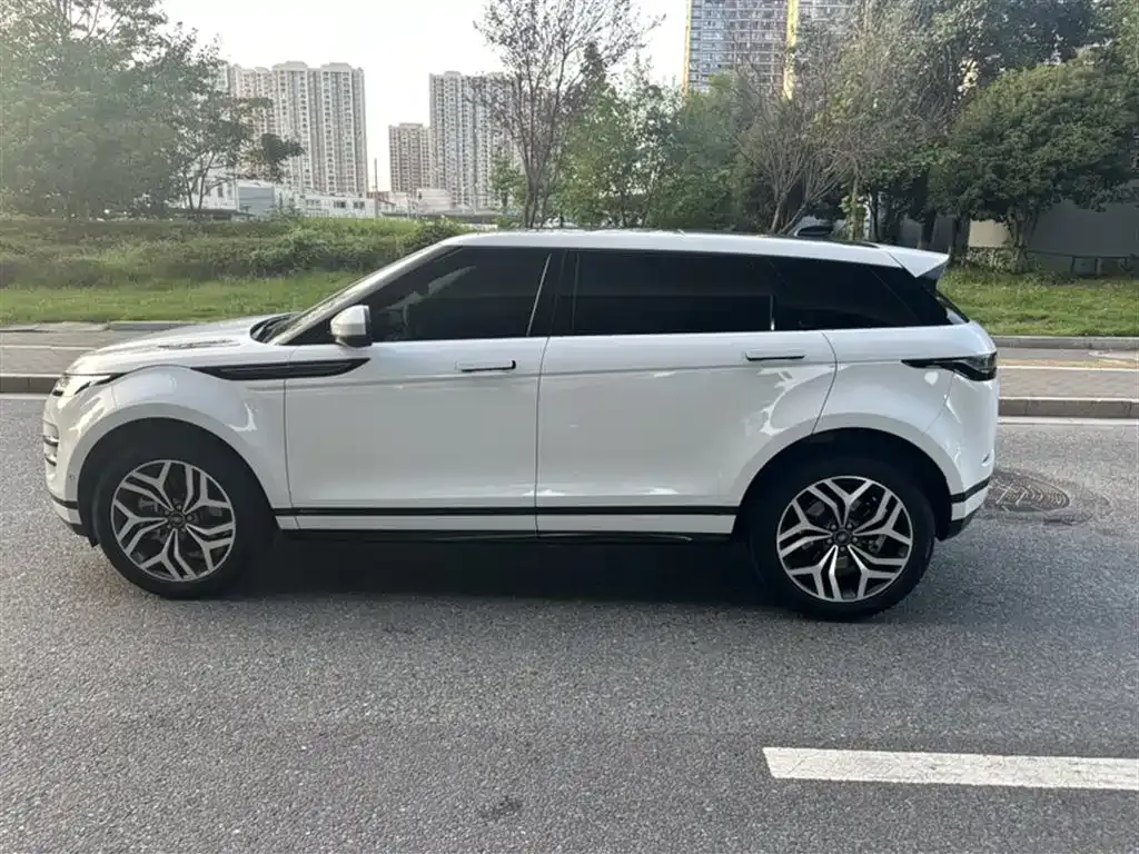 Land Rover Evoque — фото 10
