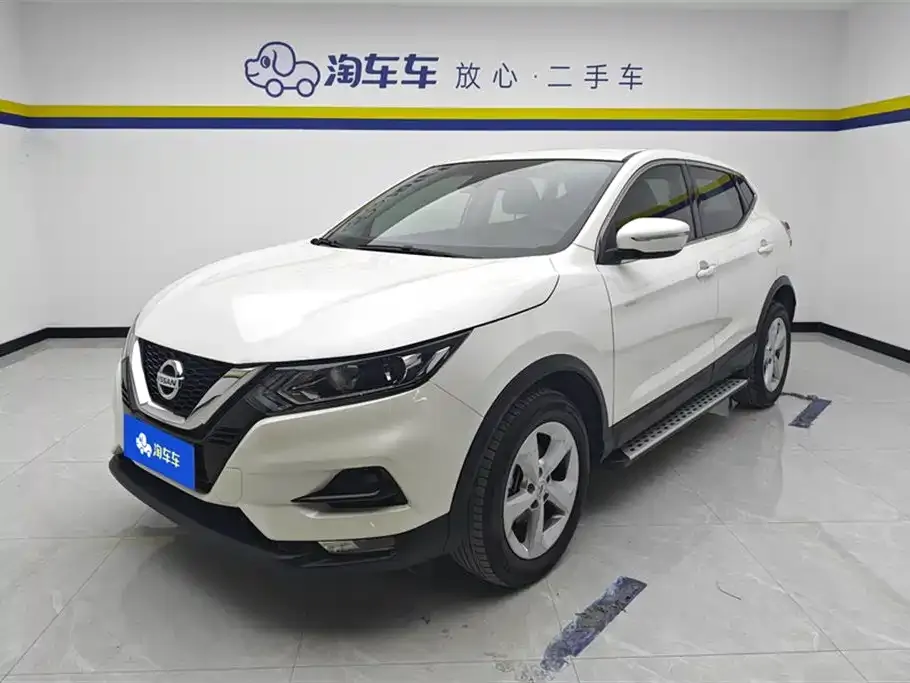 Nissan Qashqai — фото 1