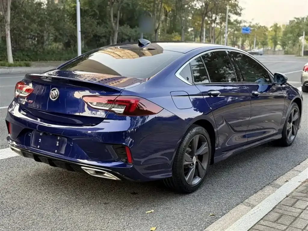 Buick Regal — фото 10