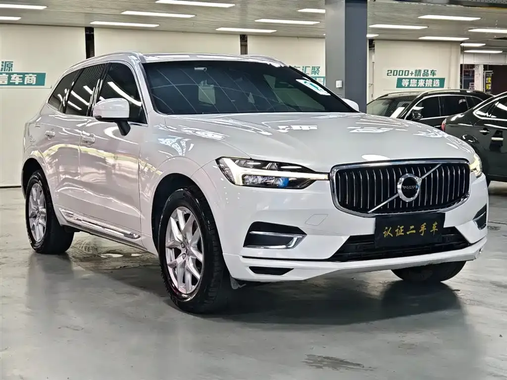 Volvo XC60 — фото 3