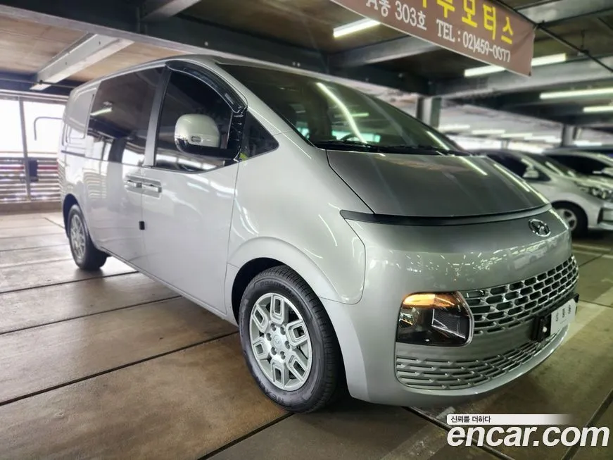 Hyundai Staria — фото 2