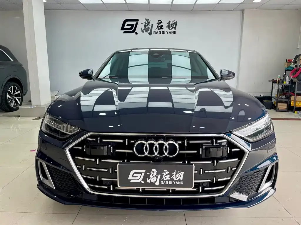 Audi A7L — фото 5