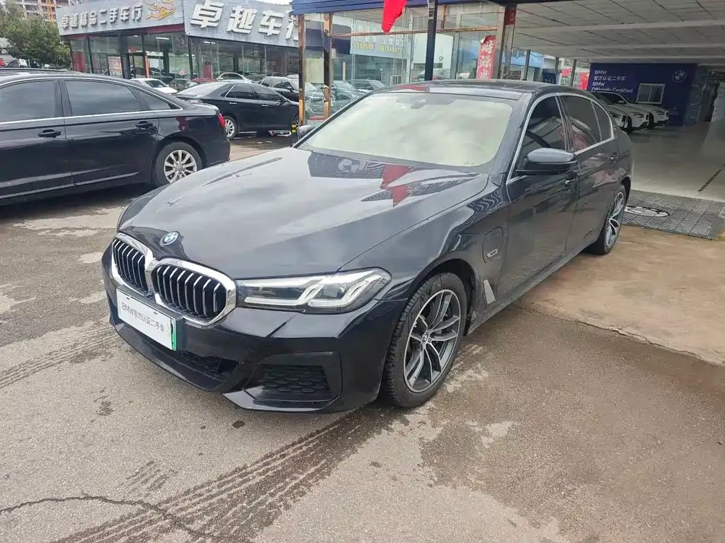 BMW 5 Series New Energy — фото 1
