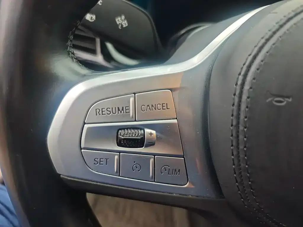 BMW 5 Series New Energy — фото 8