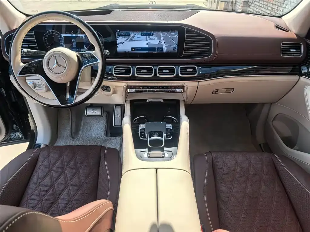 Mercedes-Benz GLS — фото 10