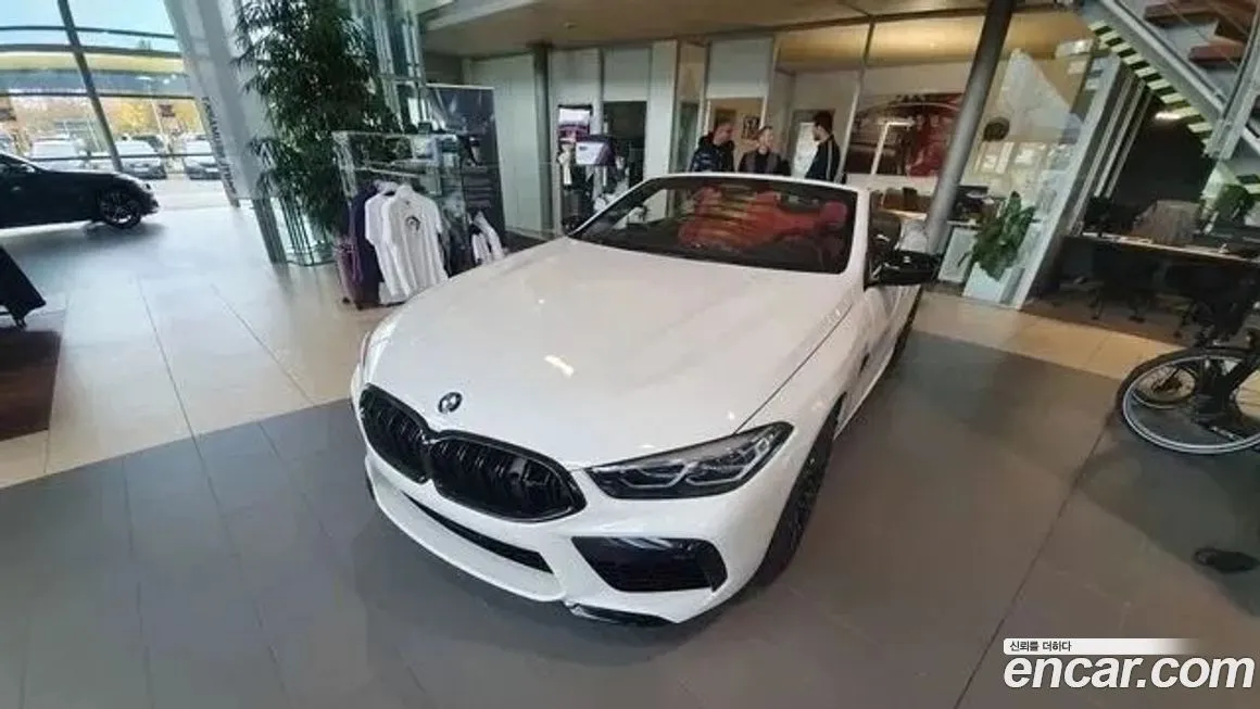 BMW M8 — фото 1