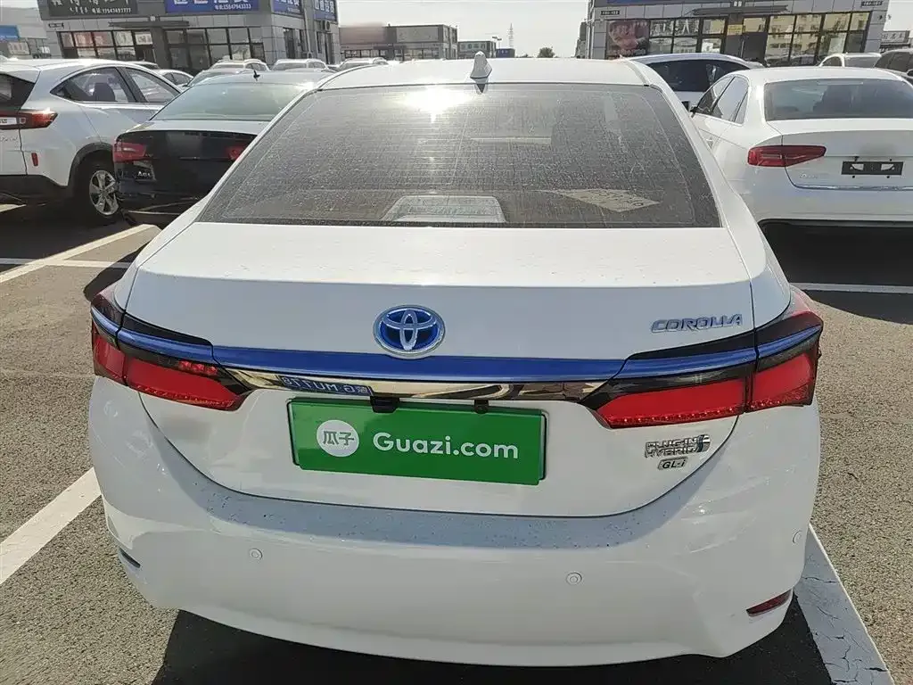 Toyota Corolla Hybrid — фото 6