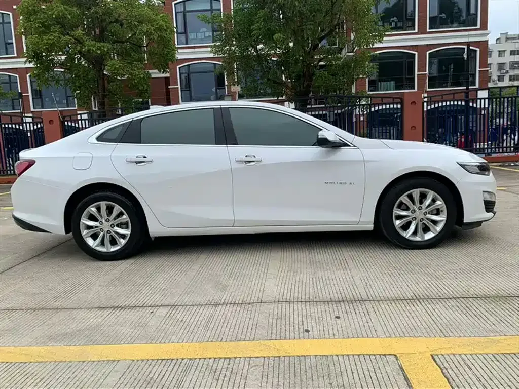 Chevrolet Malibu XL — фото 4