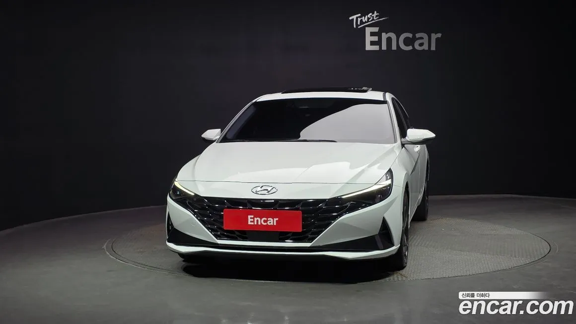 Hyundai AVANTE — фото 3
