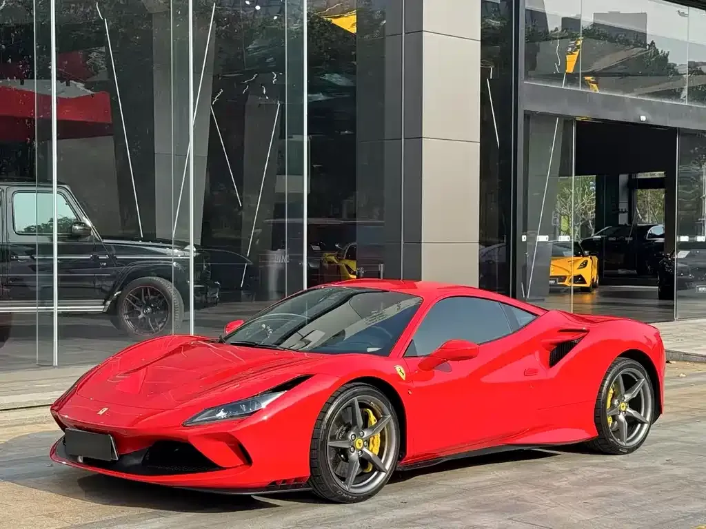 Ferrari F8 — фото 1