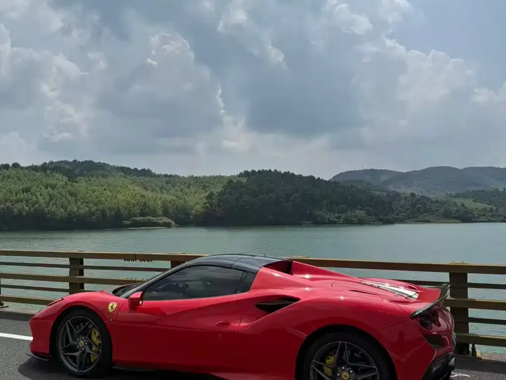 Ferrari F8 — фото 2