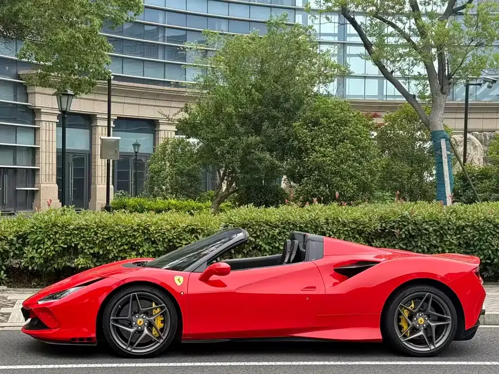 Ferrari F8 — фото 3