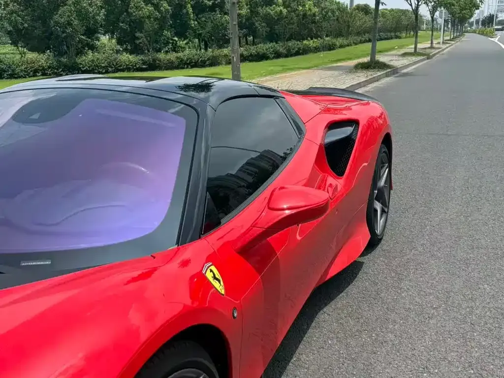 Ferrari F8 — фото 4