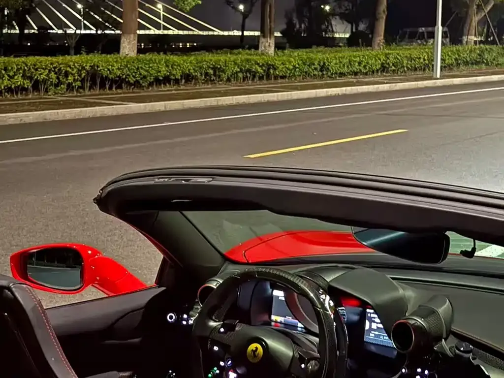 Ferrari F8 — фото 6