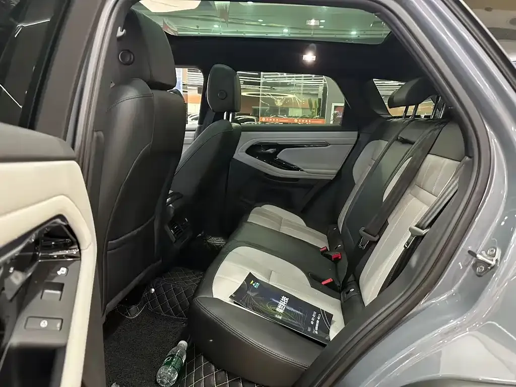Land Rover Evoque — фото 8