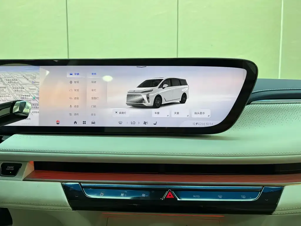 Buick GL8 Hybrid — фото 10