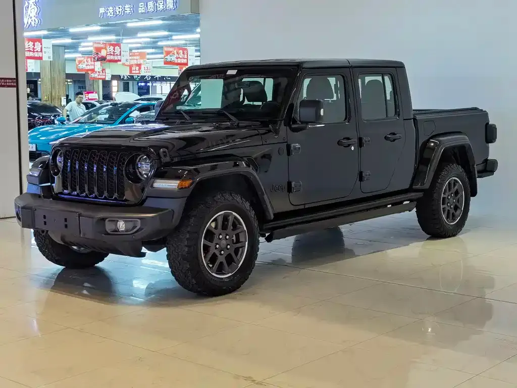 Jeep Gladiator — фото 1