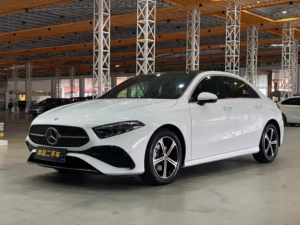 Mercedes-Benz A-Class — фото 1