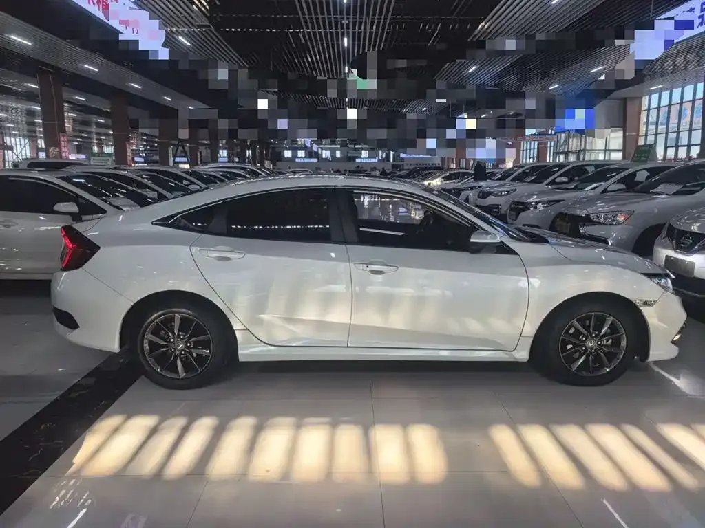 Honda Civic — фото 4