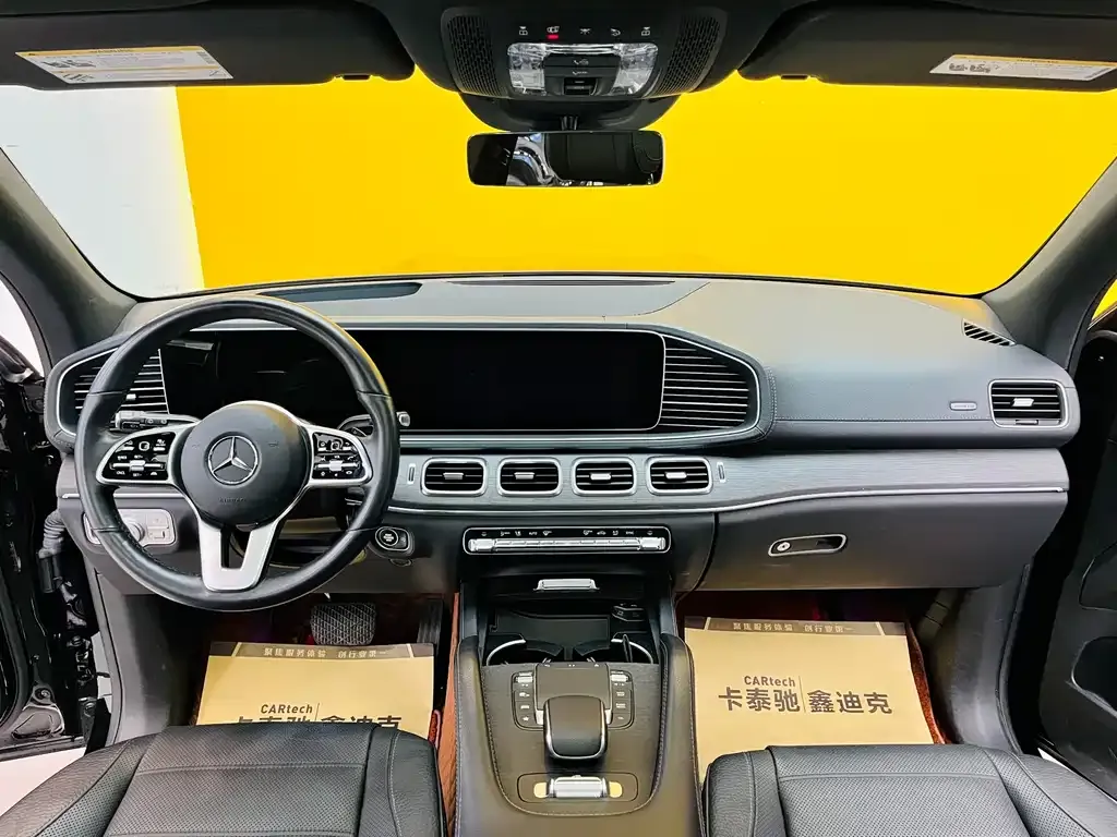 Mercedes-Benz GLS — фото 9