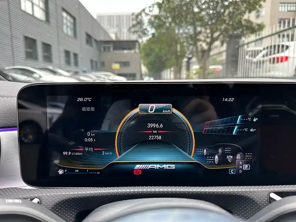 Mercedes-Benz CLA AMG — фото 7