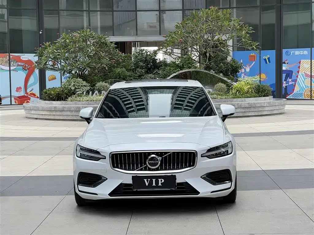 Volvo S60 — фото 2