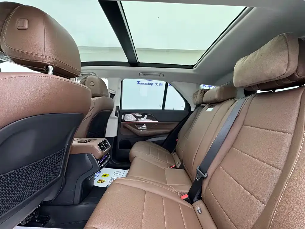 Mercedes-Benz GLE — фото 10