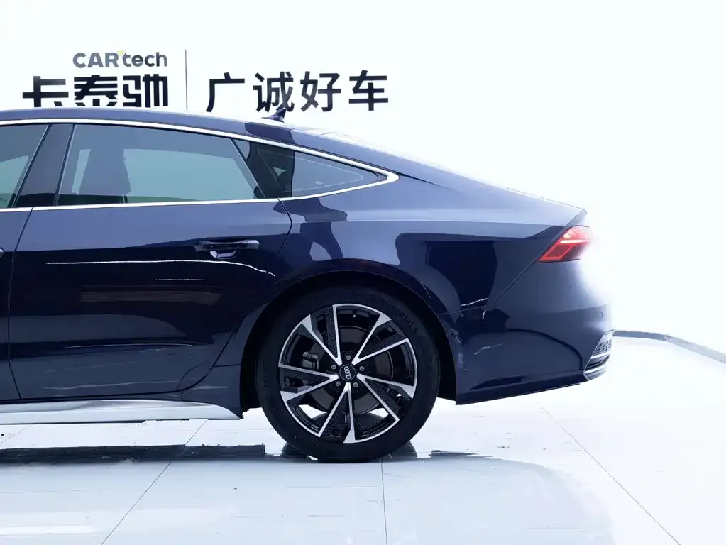 Audi A7 — фото 9