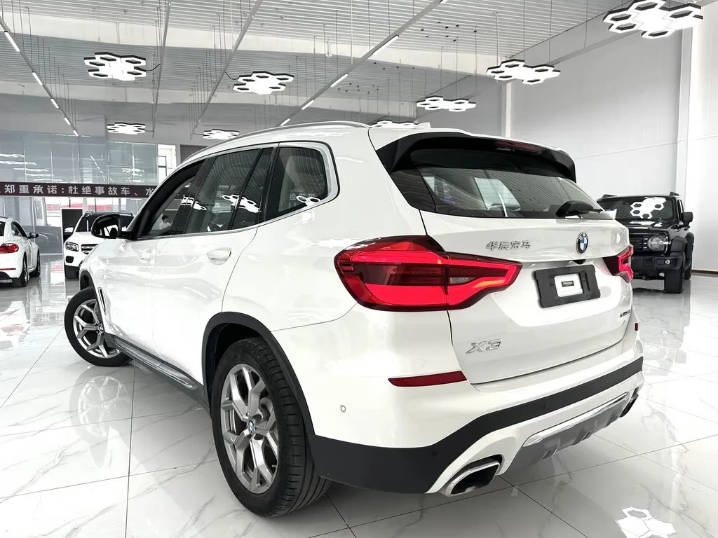 BMW X3 — фото 3